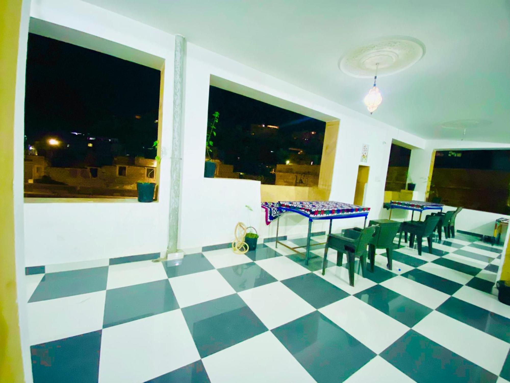 Hotel Shahiraj 斋沙默尔 外观 照片